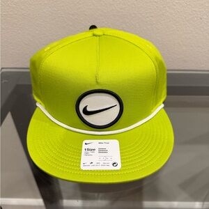 Nike adjustable golf hat neon green